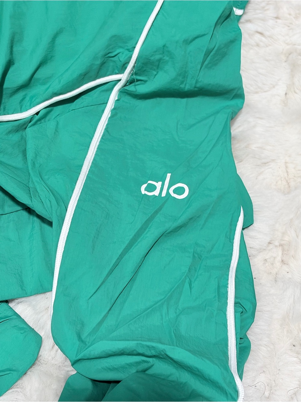Alo Women’s Emerald High-Waist Sculpting Leggings - Picture 5 of 8